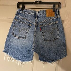 Levi’s 501 Jean Shorts Mid-length